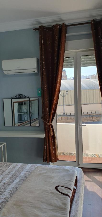 Habitacion Cerca Del Centro Valencia Exterior foto